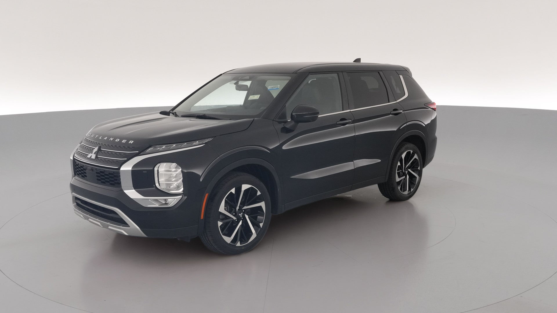2024 Mitsubishi Outlander vehicle photo