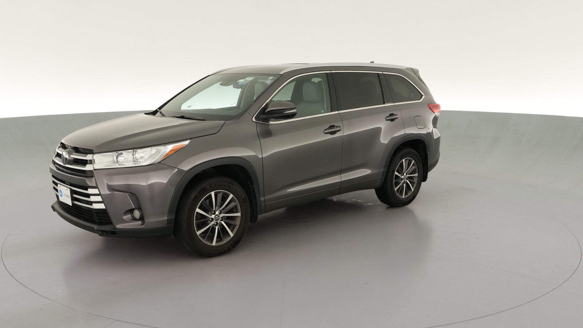 2017 Toyota Highlander vehicle photo