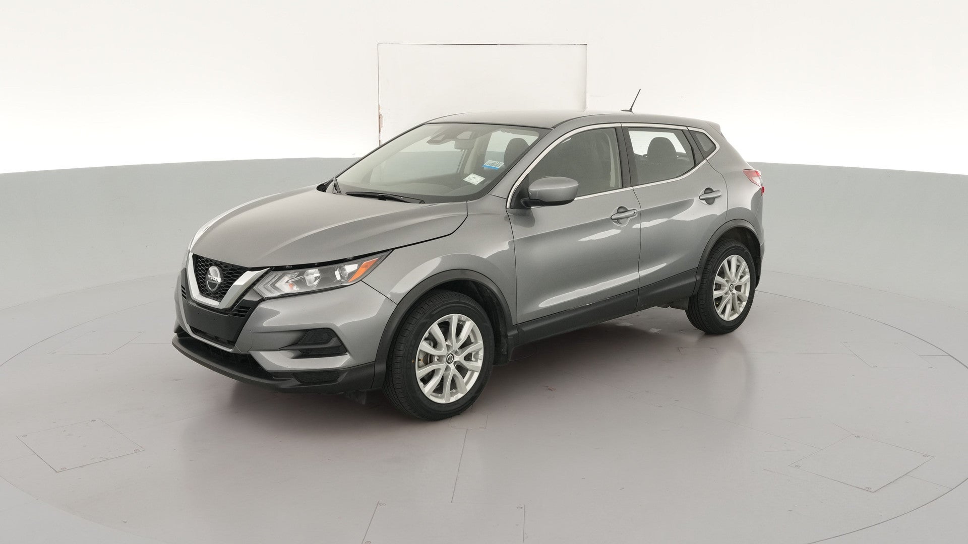 2022 Nissan Rogue Sport vehicle photo