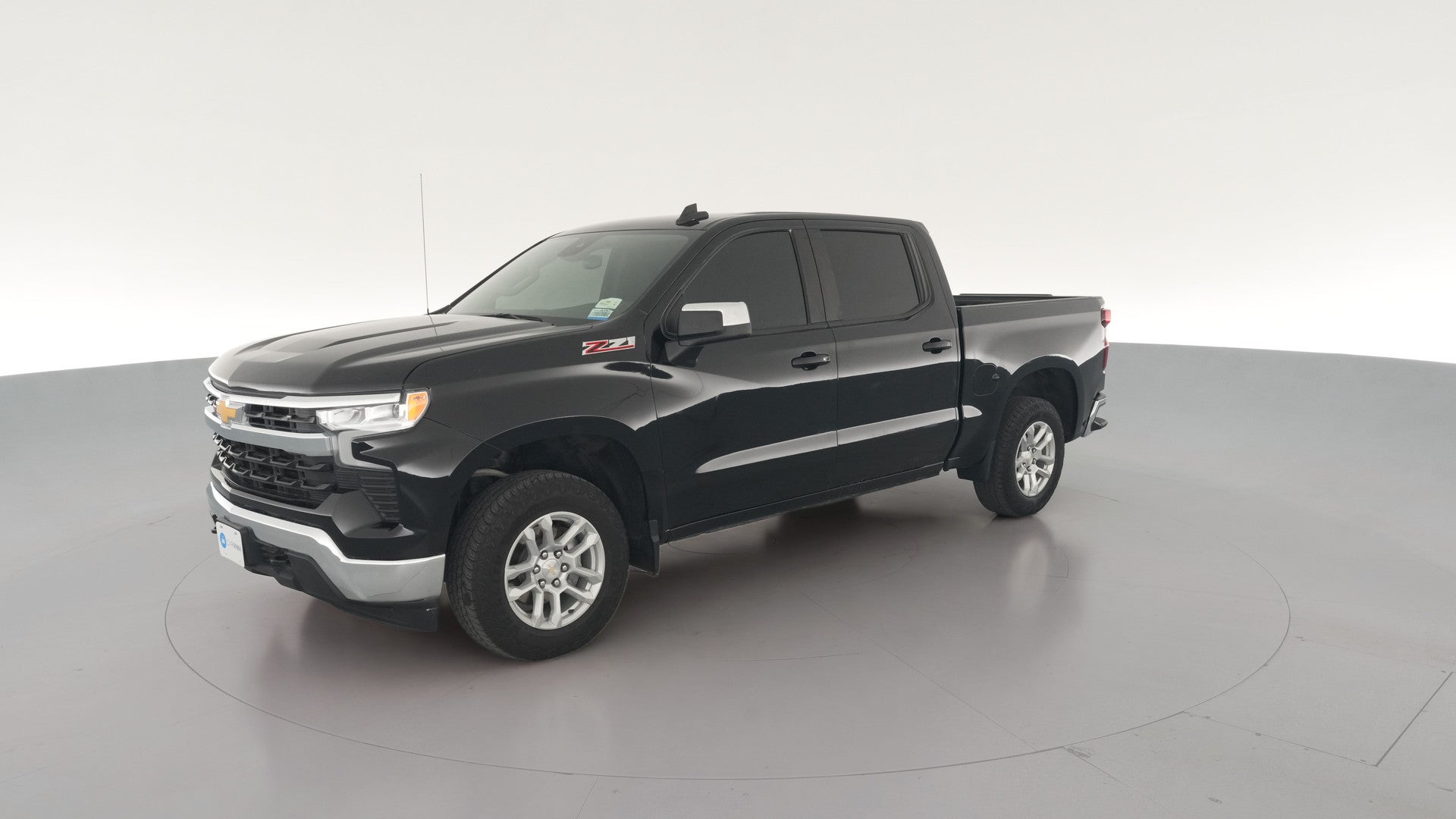 2024 Chevrolet Silverado 1500 Crew Cab vehicle photo