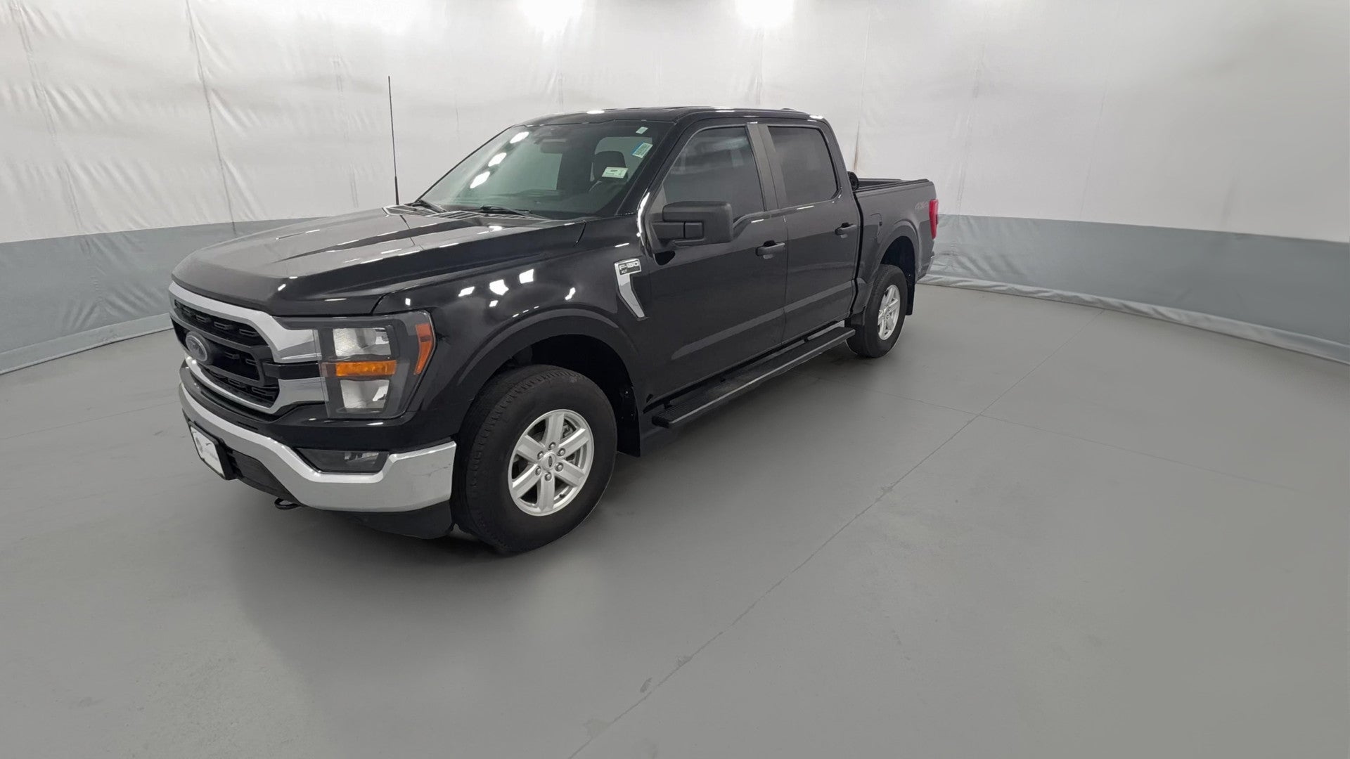 2023 Ford F150 SuperCrew Cab vehicle photo