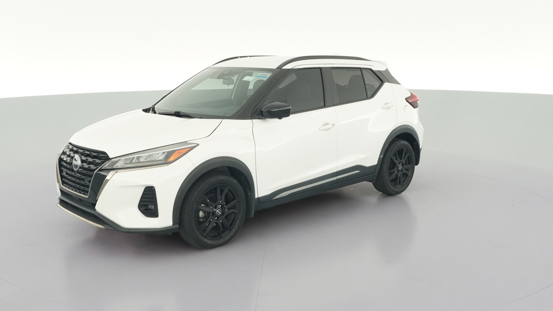 2023 Nissan Kicks vehicle photo