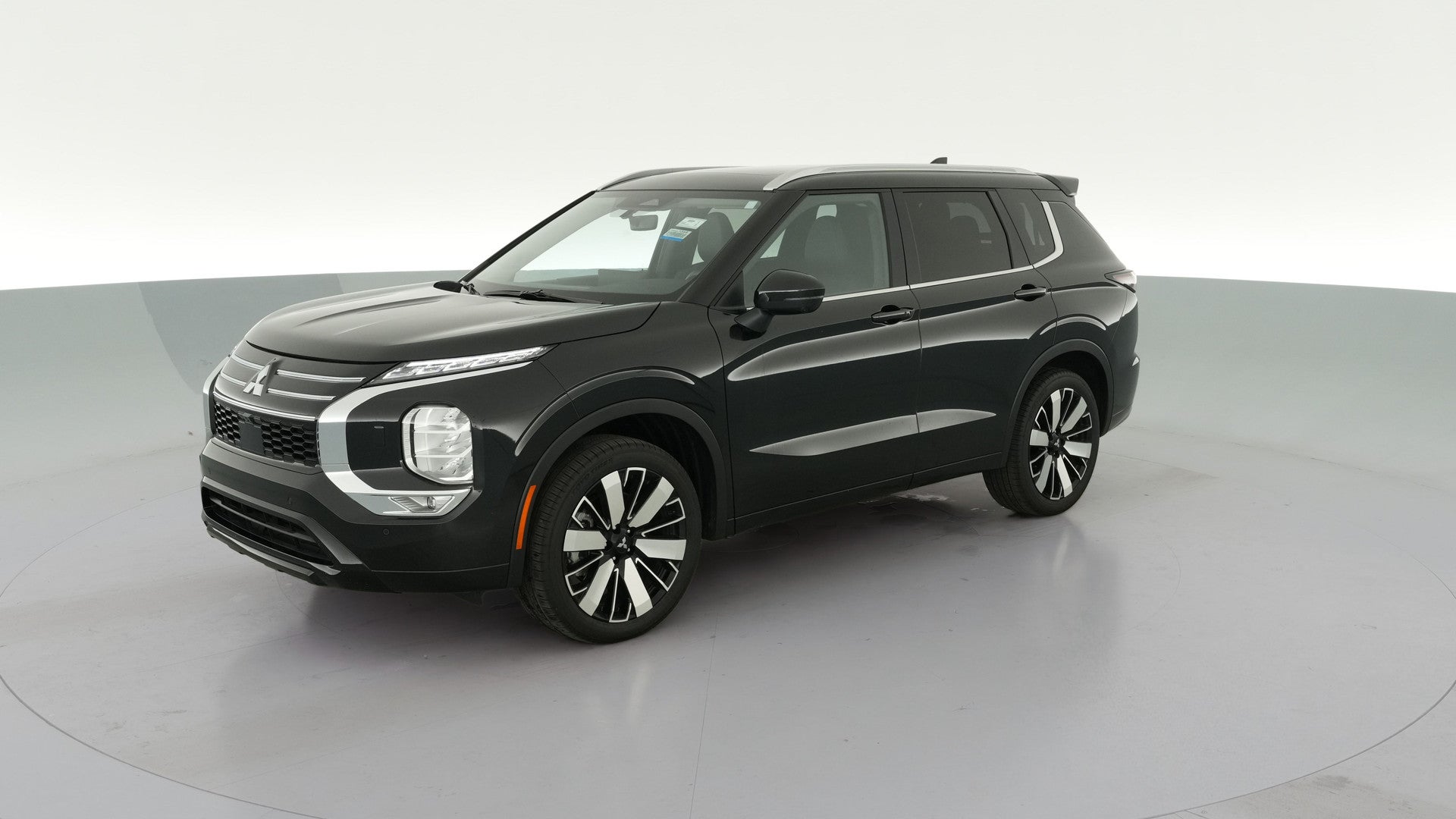 2025 Mitsubishi Outlander vehicle photo