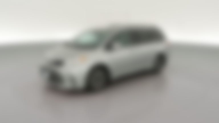 2020 Toyota Sienna vehicle photo