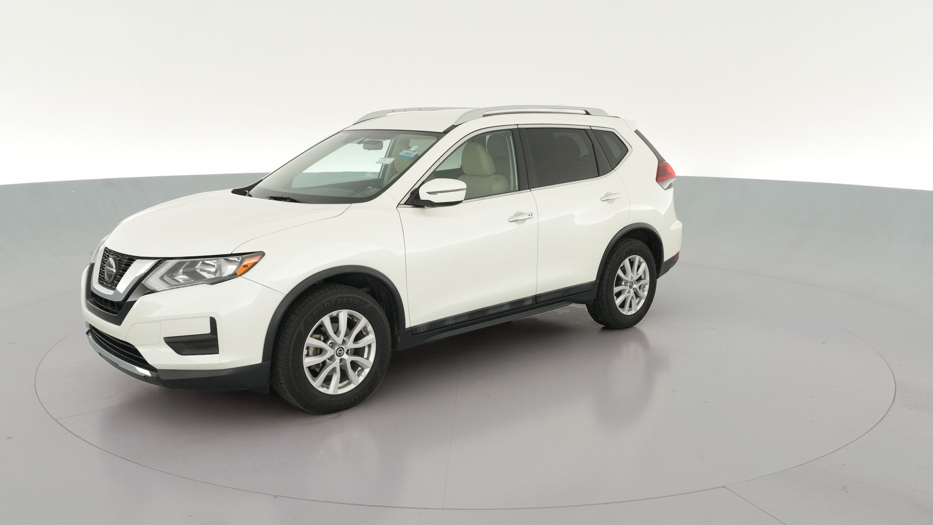 2018 Nissan Rogue vehicle photo