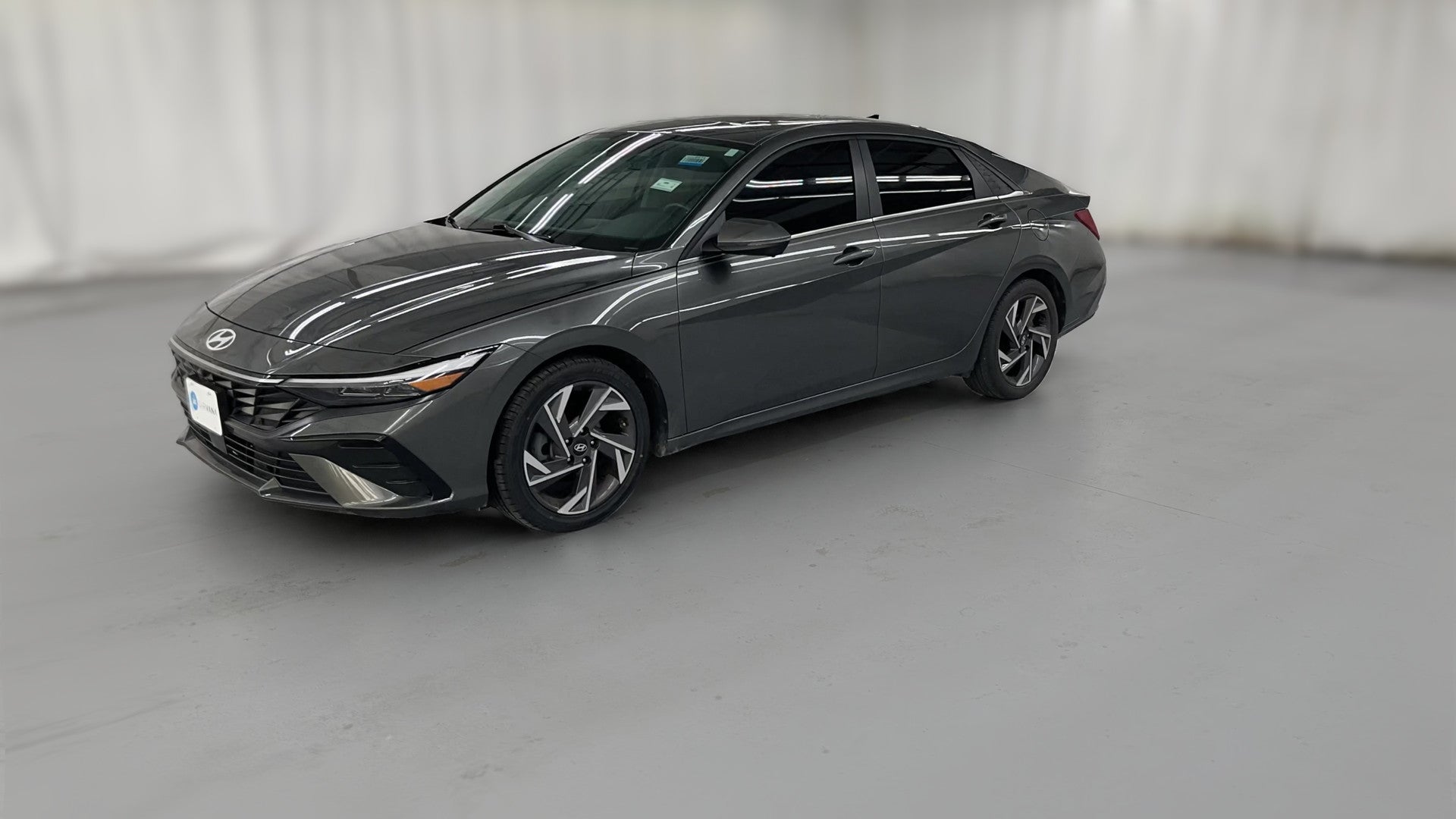 2024 Hyundai Elantra vehicle photo