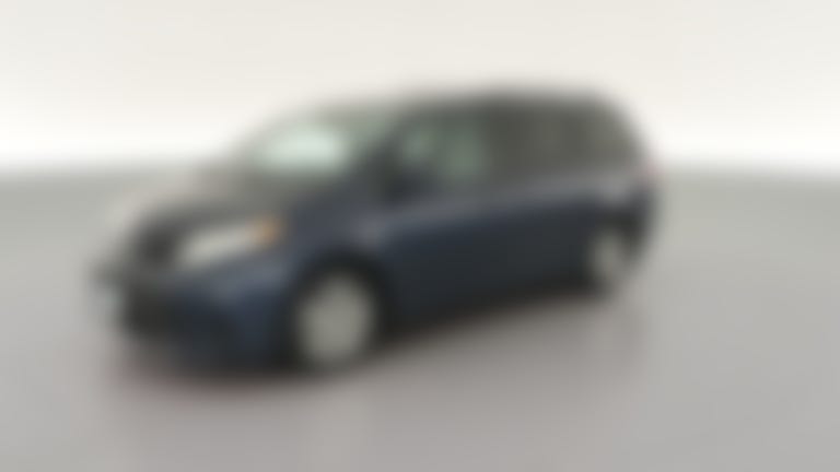 2019 Toyota Sienna vehicle photo