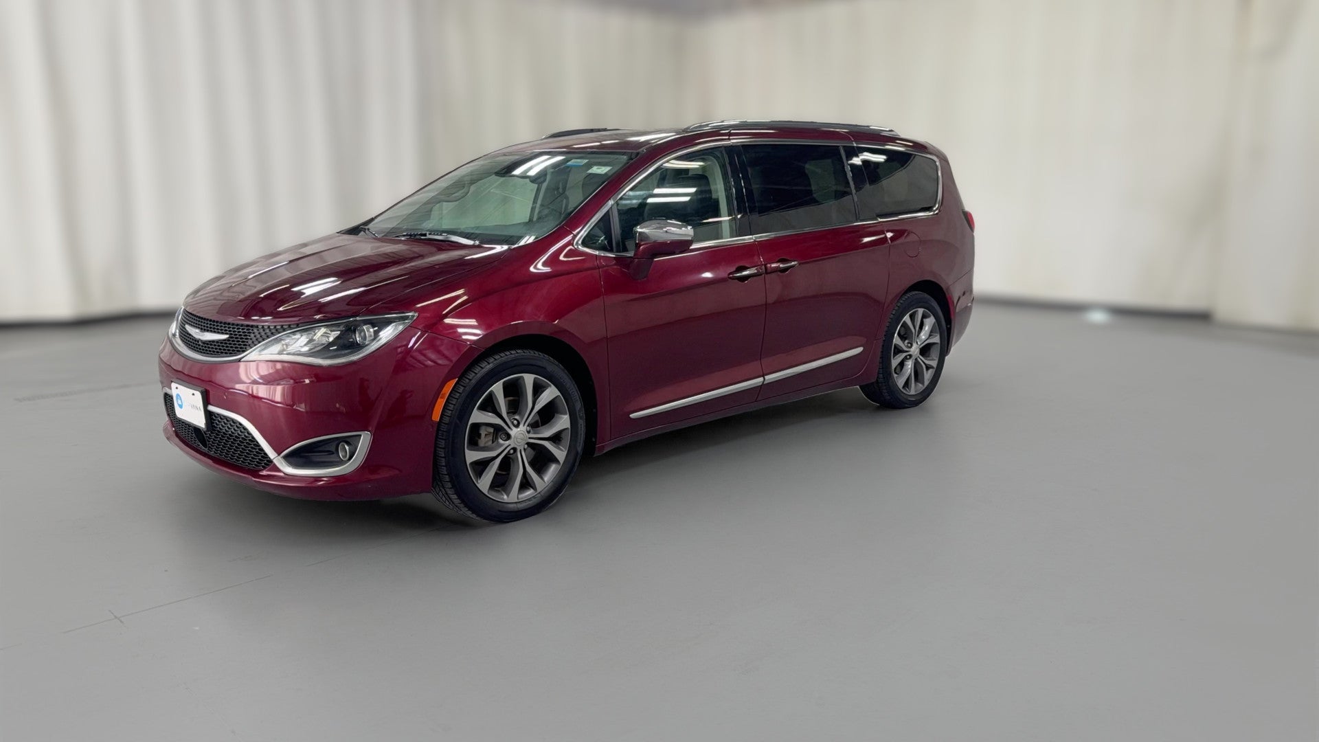 2017 Chrysler Pacifica vehicle photo