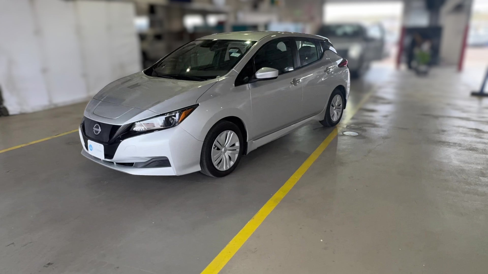 2025 Nissan LEAF vehicle photo