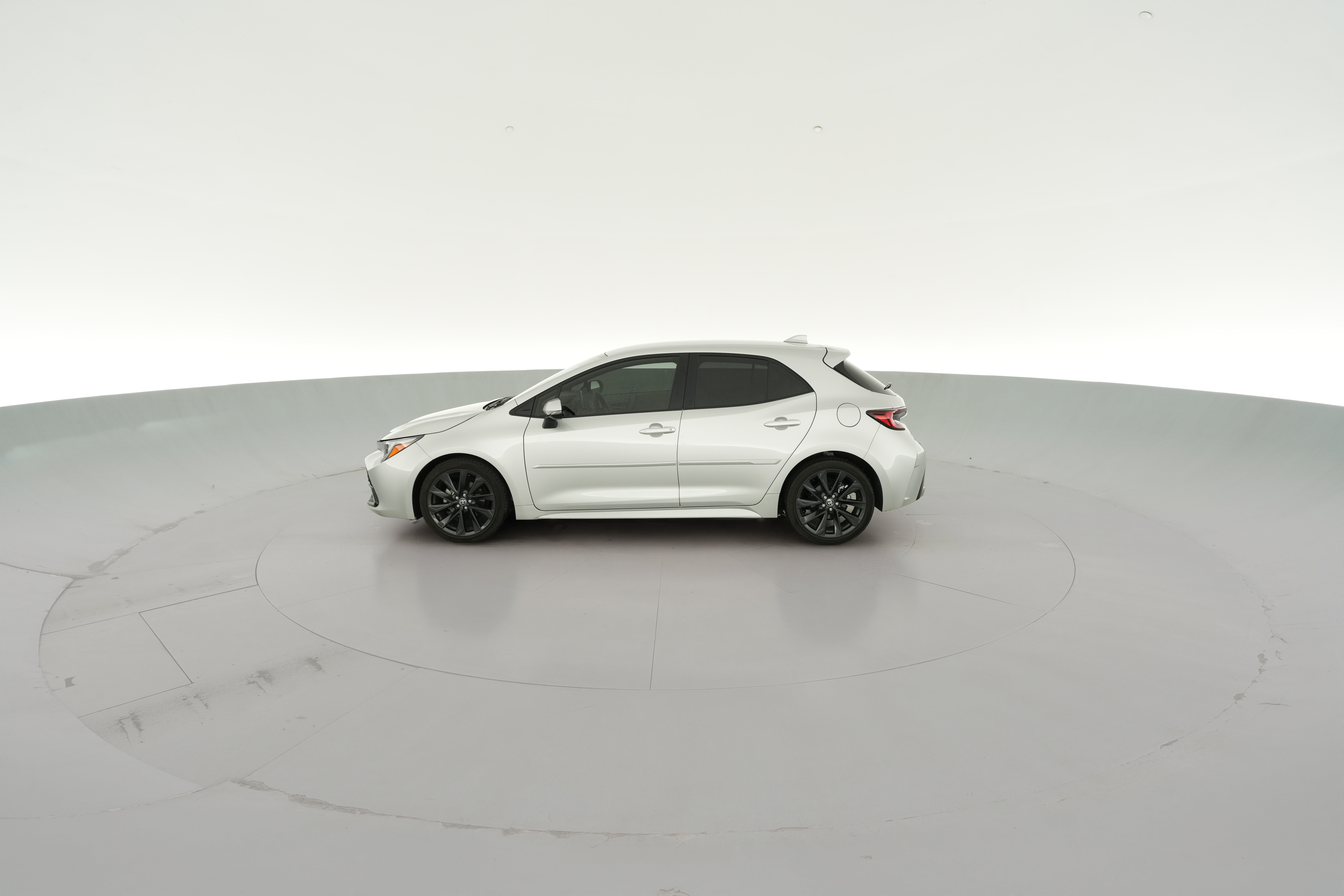 2023 Toyota Corolla Hatchback XSE - Photo 28