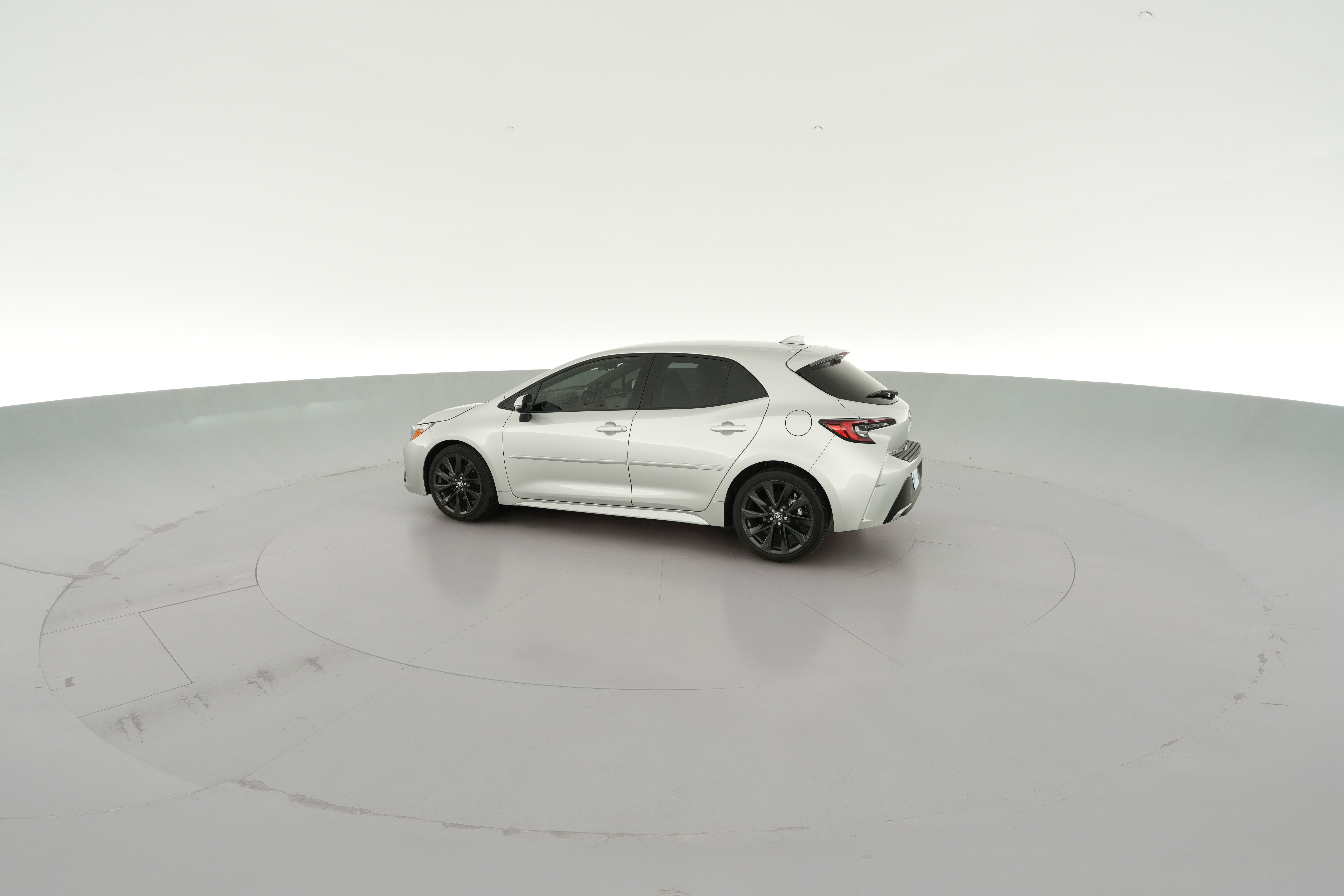 2023 Toyota Corolla Hatchback XSE - Photo 29
