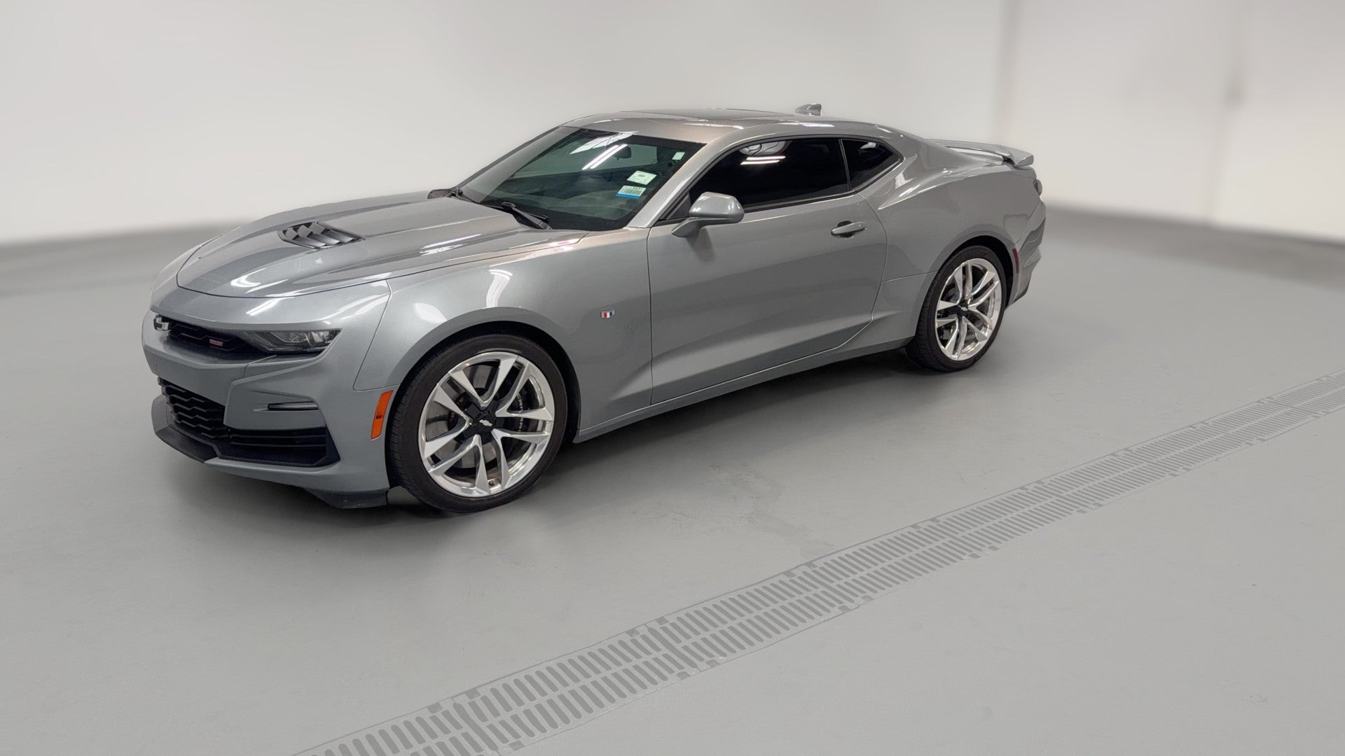 2023 Chevrolet Camaro vehicle photo