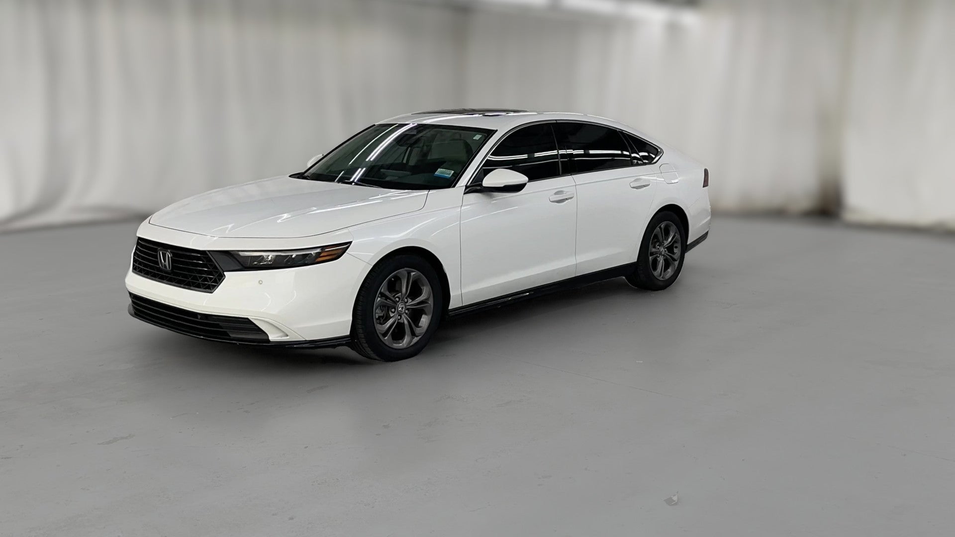 2024 Honda Accord Hybrid vehicle photo