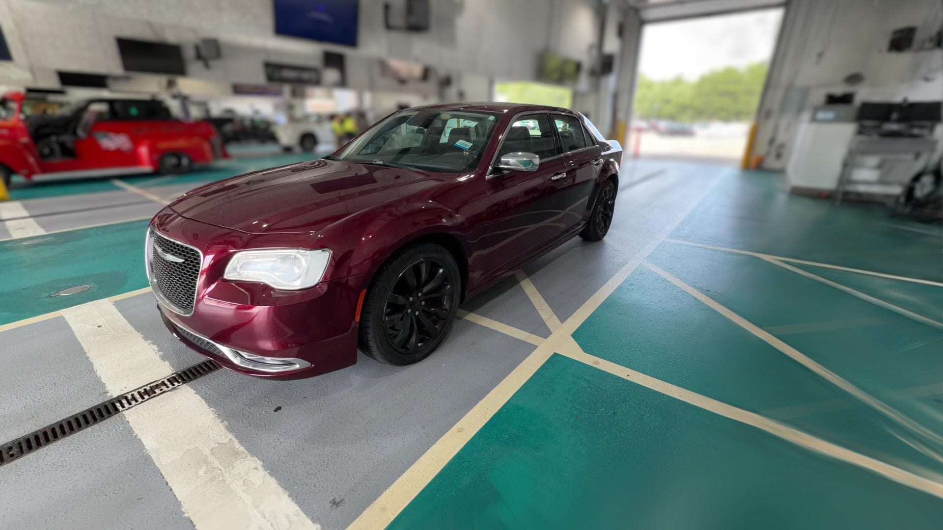 2017 Chrysler 300 vehicle photo