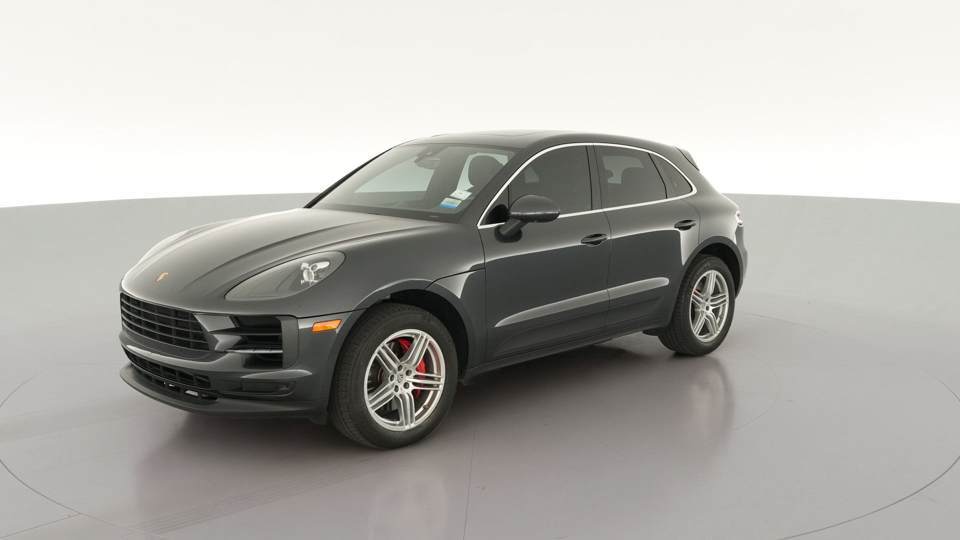 2020 Porsche Macan vehicle photo