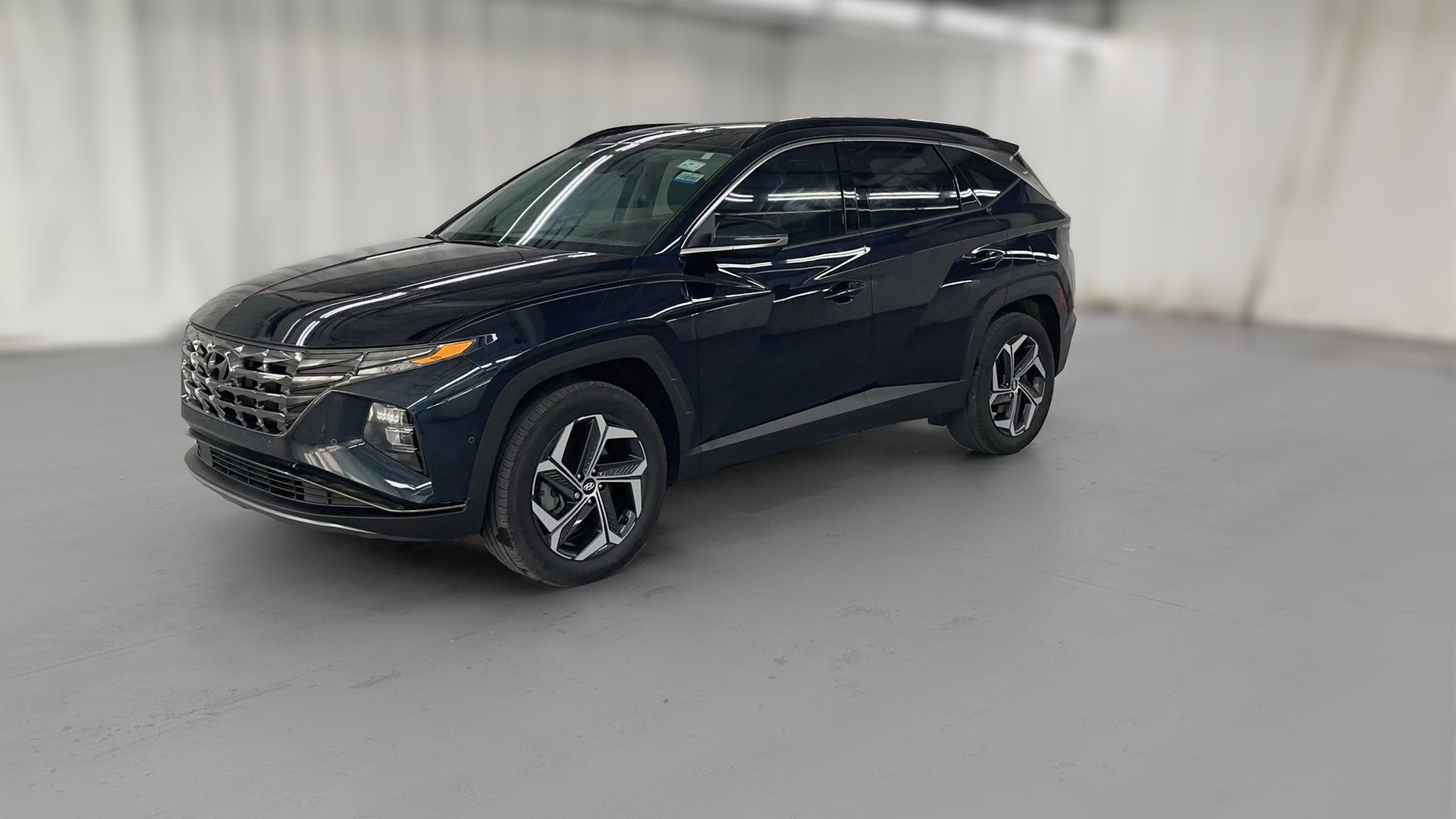 2024 Hyundai Tucson Hybrid vehicle photo