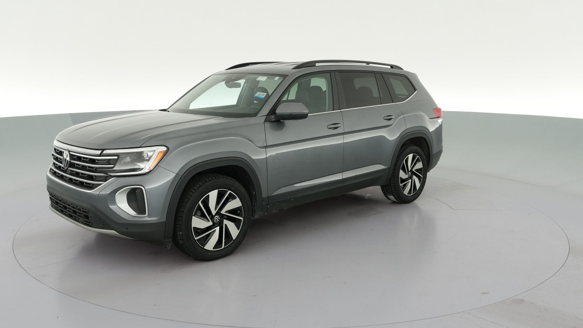 2025 Volkswagen Atlas vehicle photo