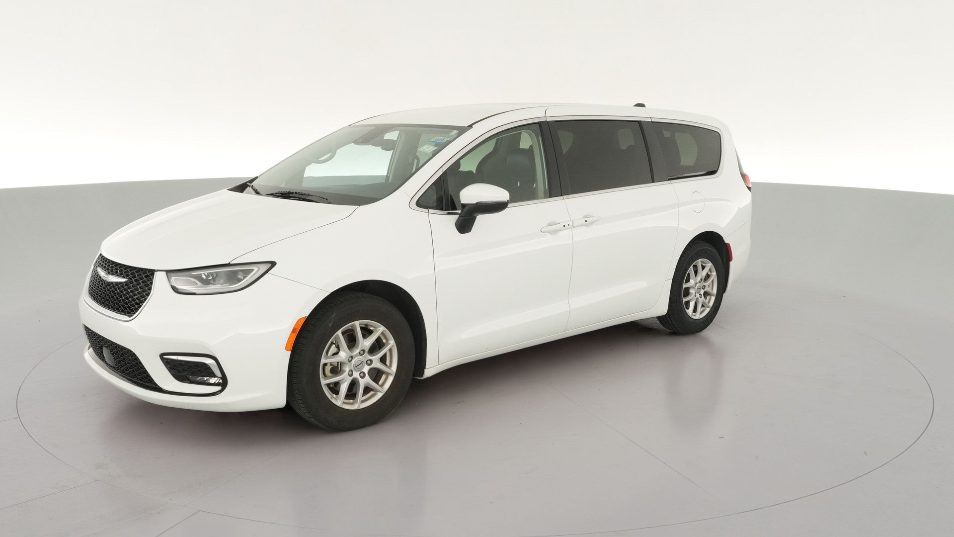 2023 Chrysler Pacifica vehicle photo