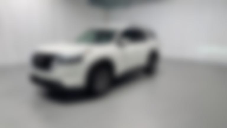 2025 Nissan Pathfinder vehicle photo