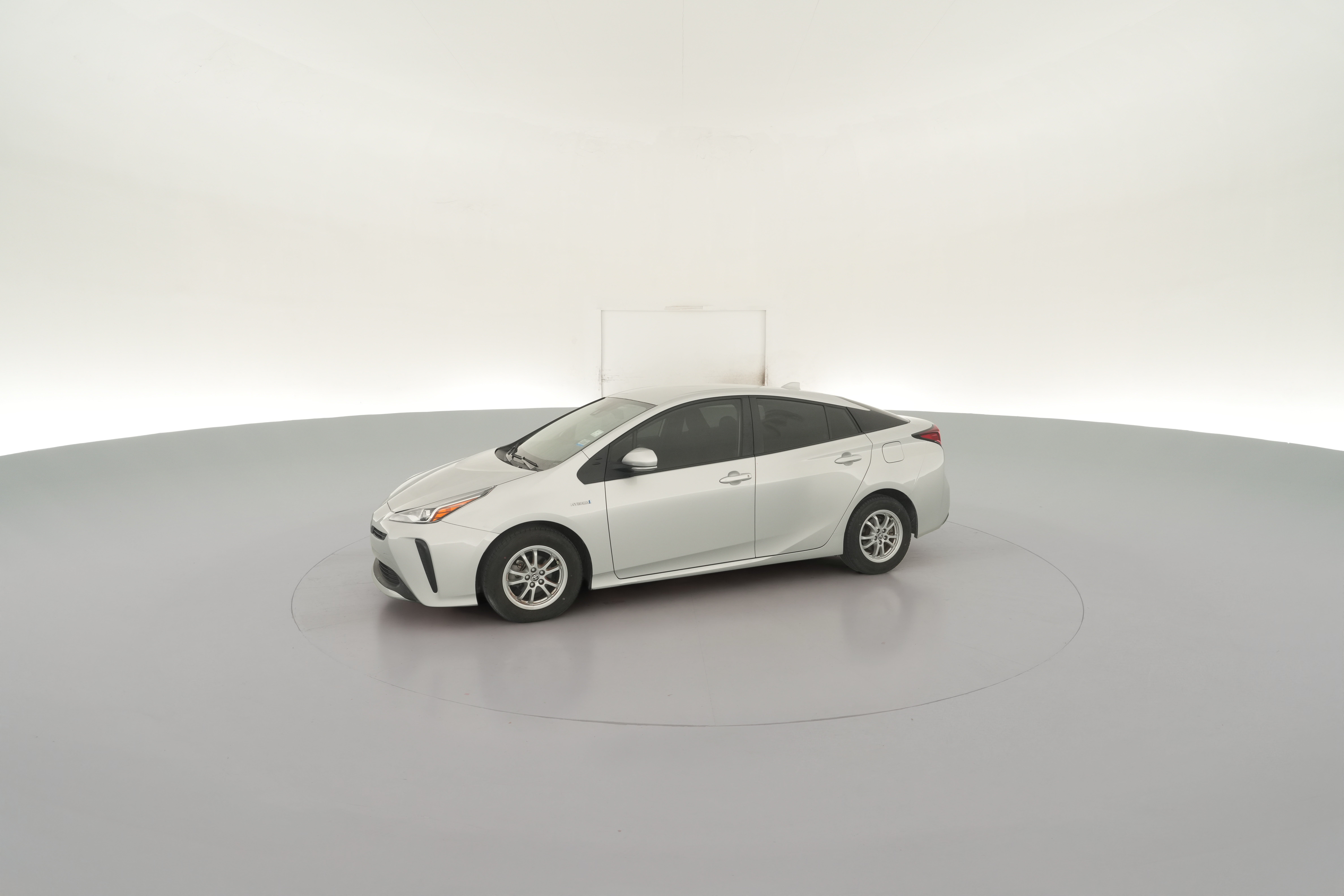 2022 Toyota Prius L Eco - Photo 22