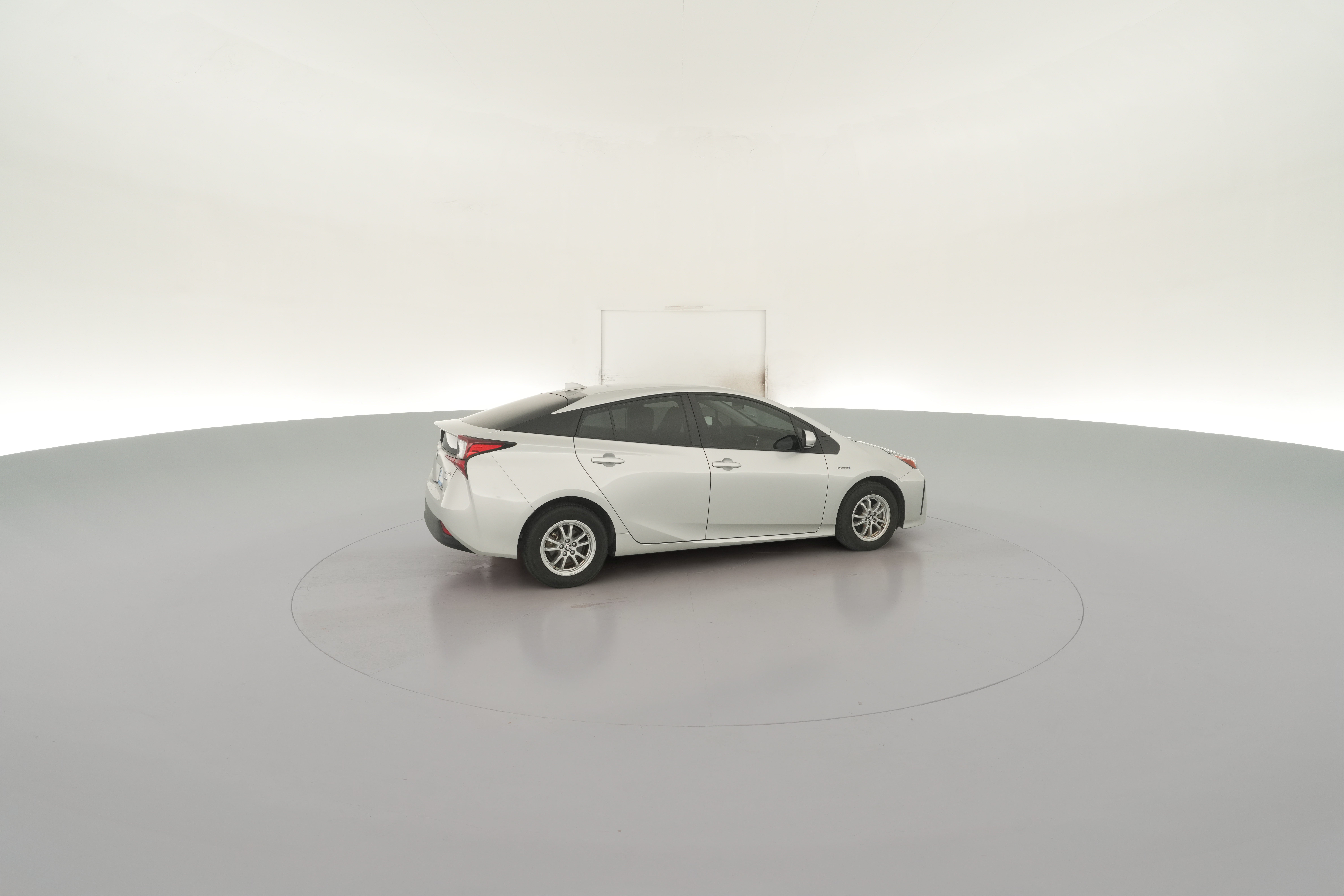 2022 Toyota Prius L Eco - Photo 30