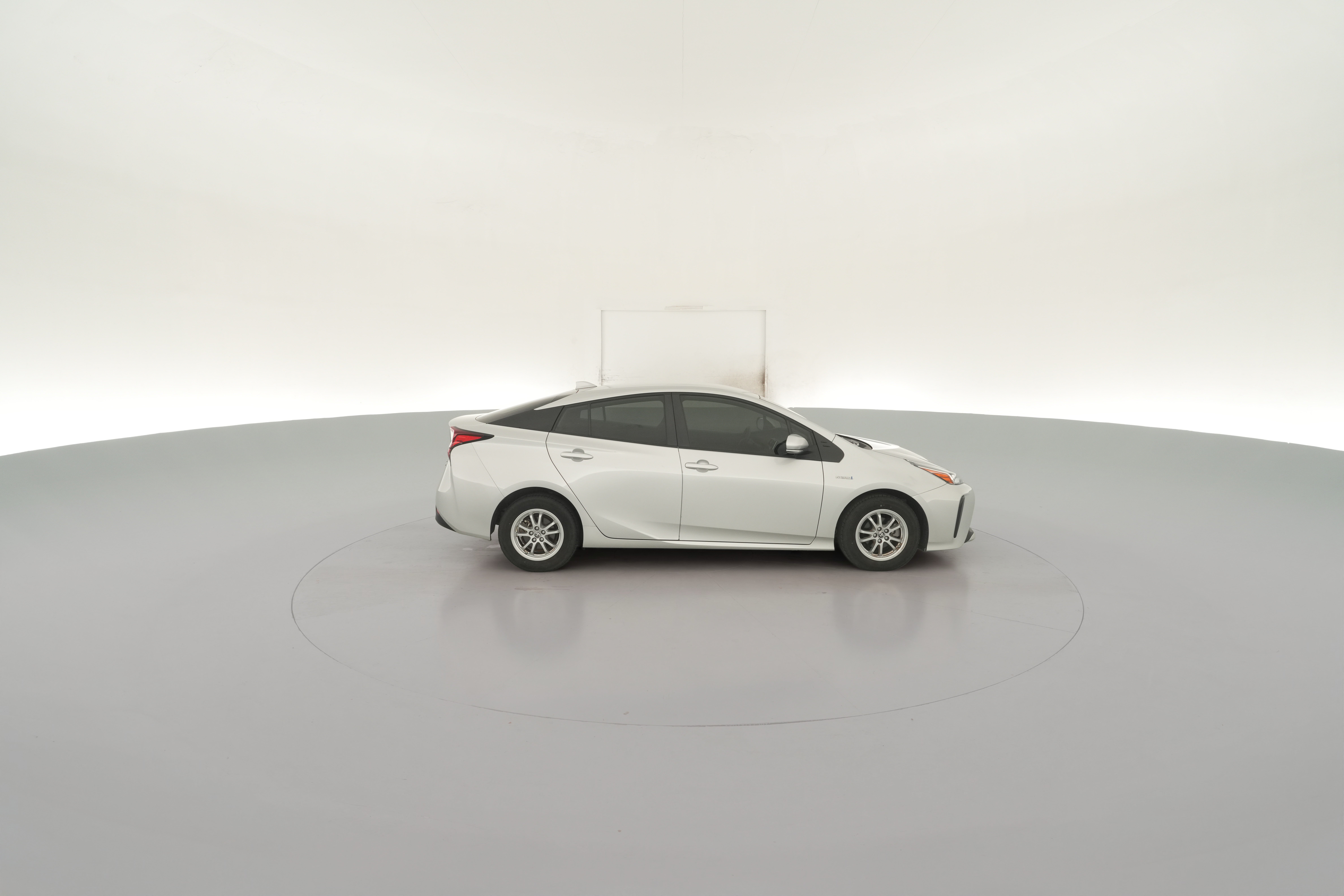 2022 Toyota Prius L Eco - Photo 31