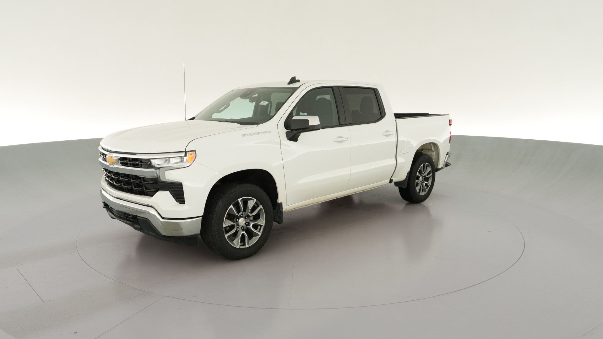 2024 Chevrolet Silverado 1500 Crew Cab vehicle photo