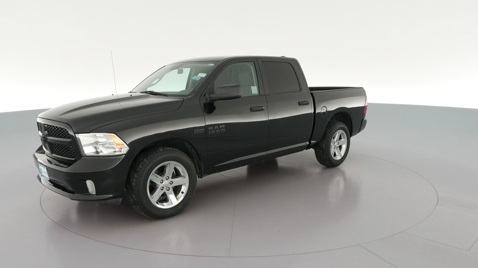 2018 Ram 1500 Crew Cab vehicle photo