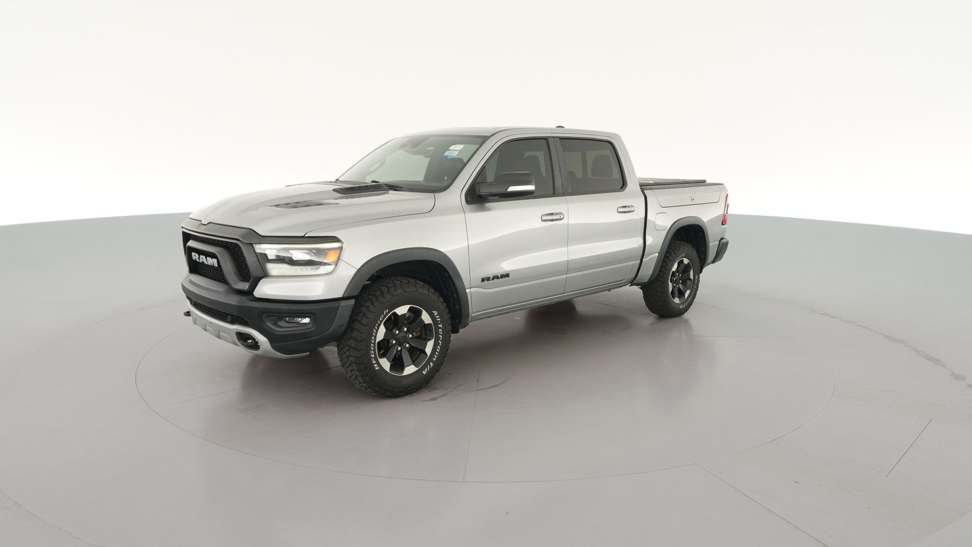 2022 Ram 1500 Crew Cab vehicle photo