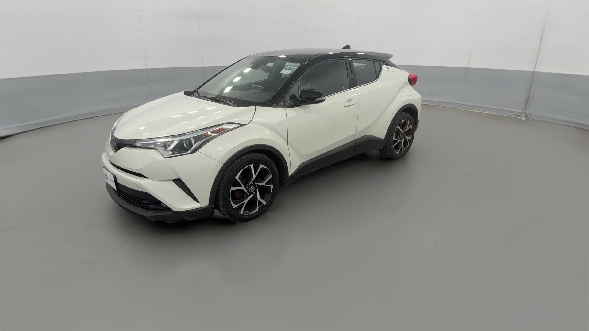 2019 Toyota C-HR vehicle photo