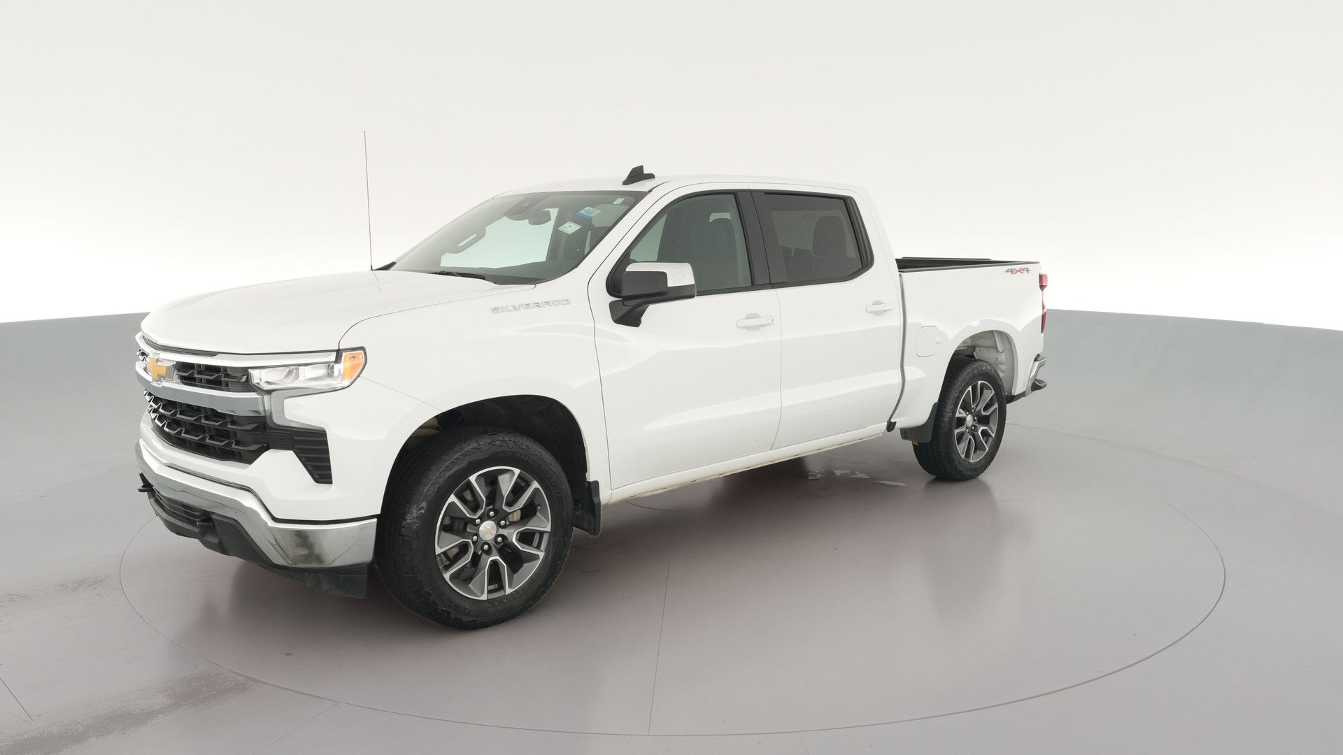 2024 Chevrolet Silverado 1500 Crew Cab vehicle photo