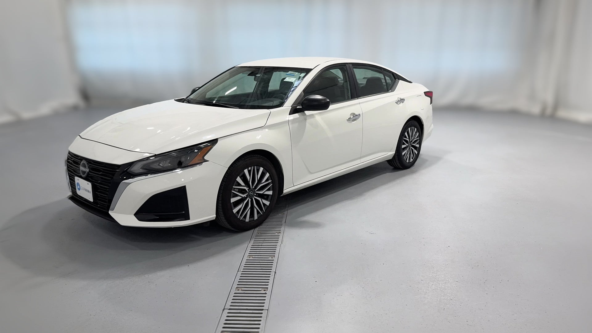 2025 Nissan Altima vehicle photo