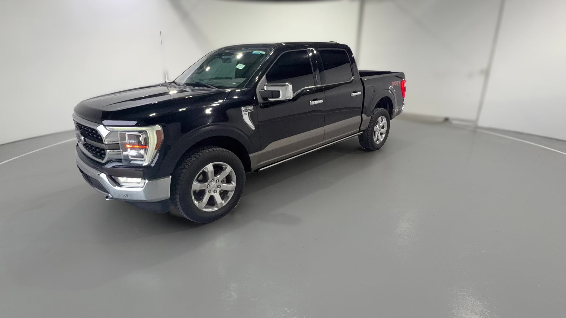 2022 Ford F150 SuperCrew Cab vehicle photo