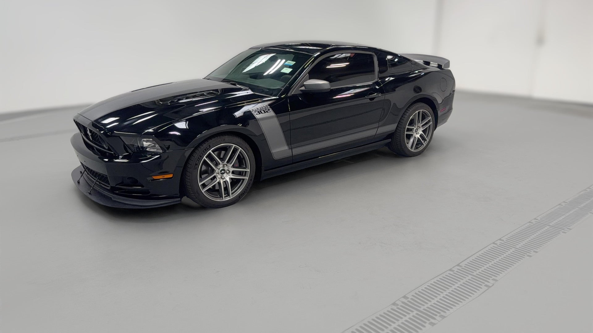 2013 Ford Mustang vehicle photo