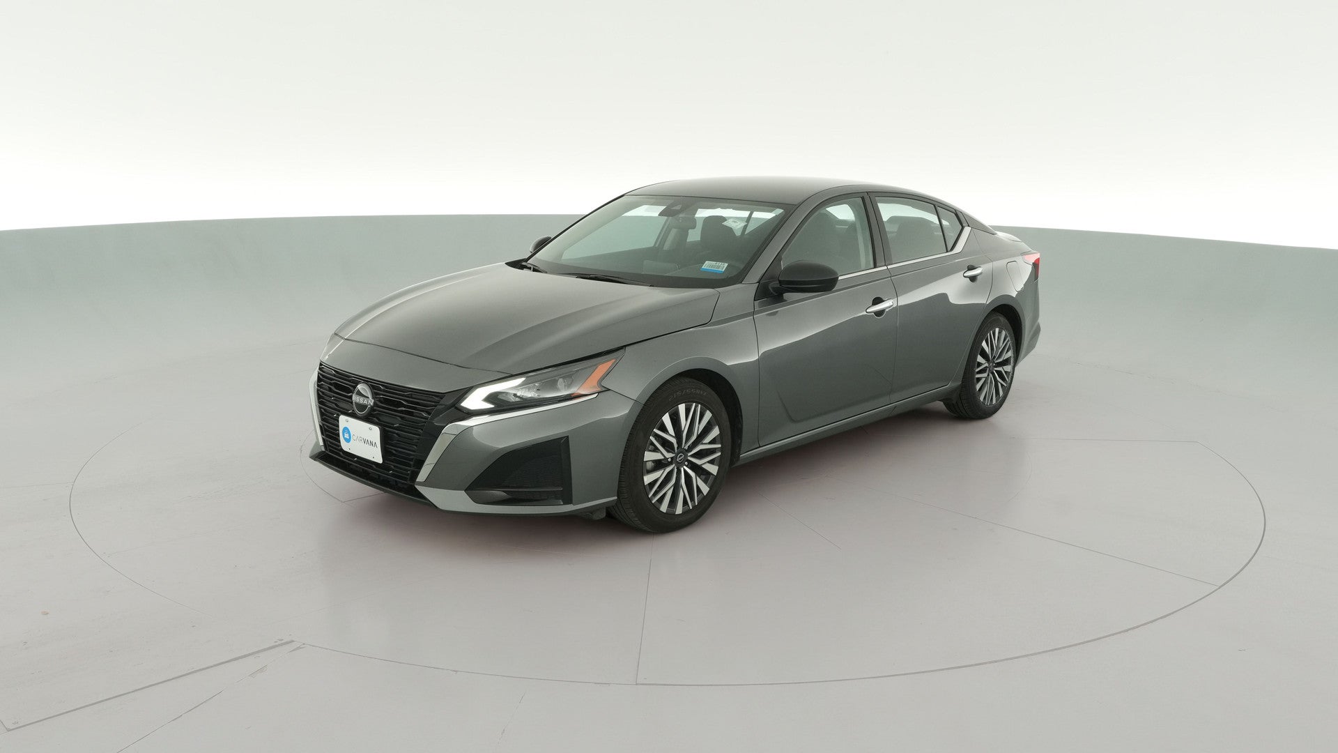 2025 Nissan Altima vehicle photo