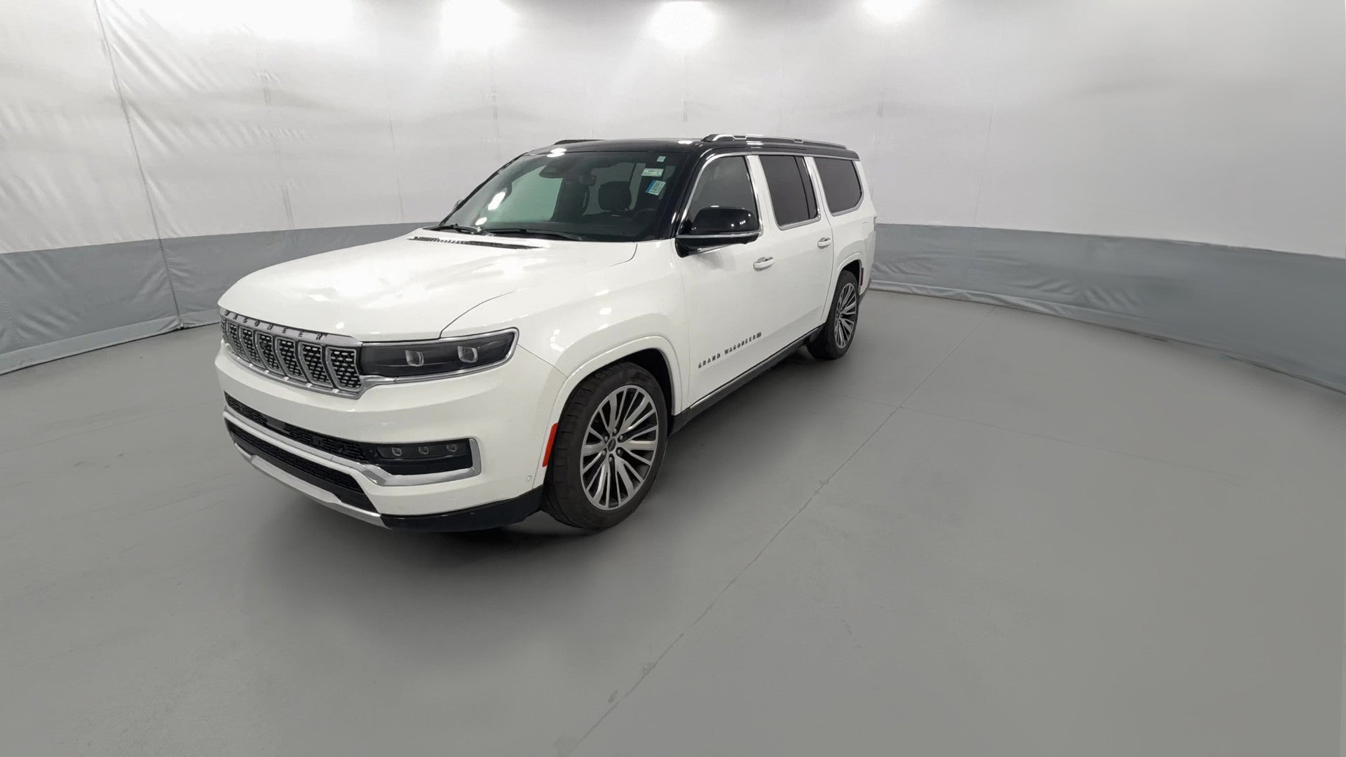 2024 Jeep Grand Wagoneer L vehicle photo