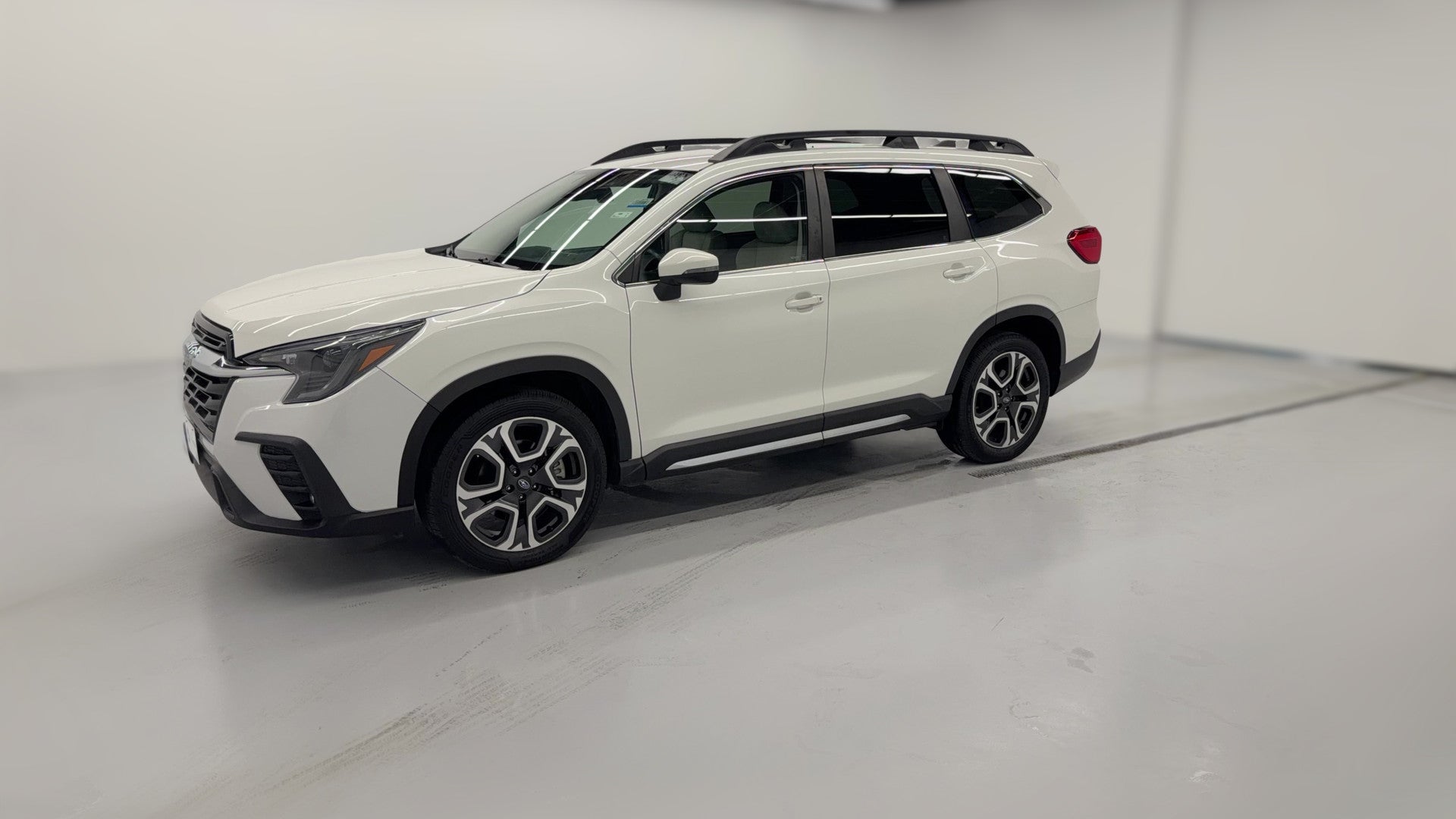 2023 Subaru Ascent vehicle photo