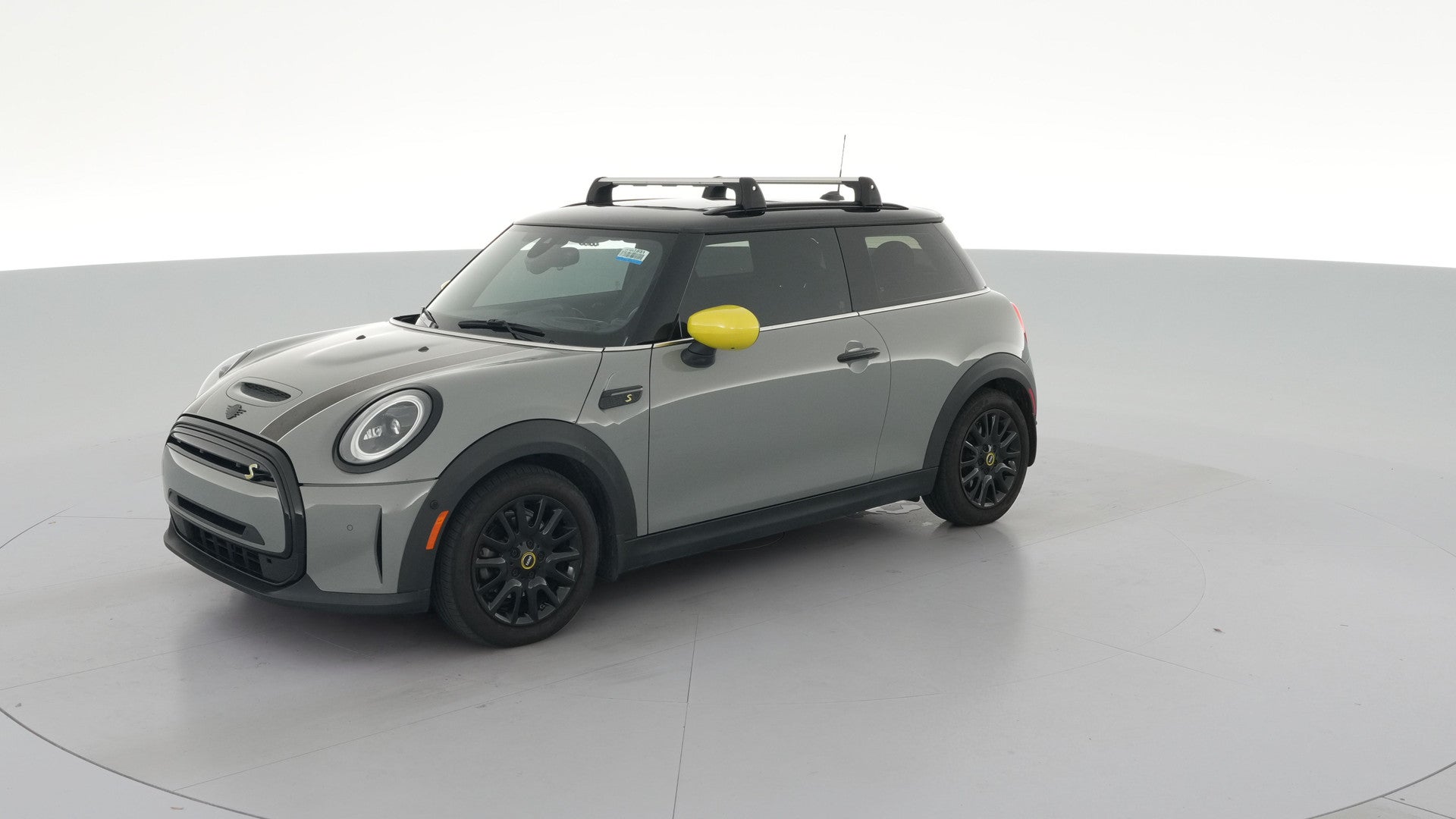 2023 MINI Hardtop 2 Door vehicle photo