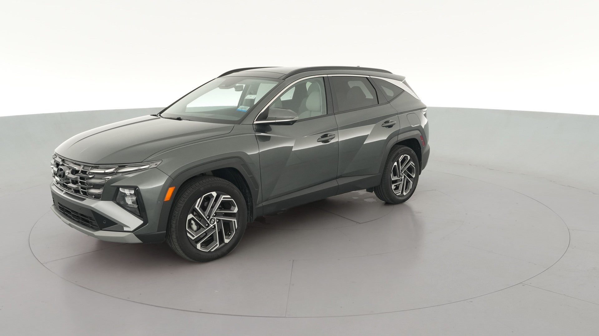 2025 Hyundai Tucson Hybrid vehicle photo