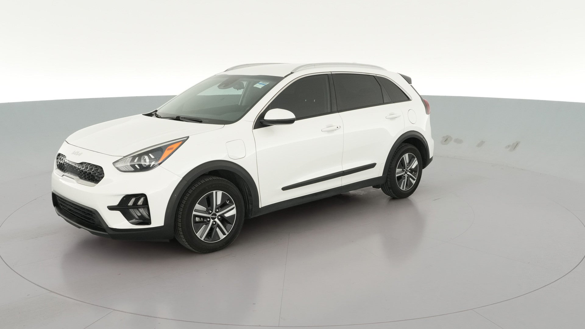 2022 Kia Niro Plug-in Hybrid vehicle photo