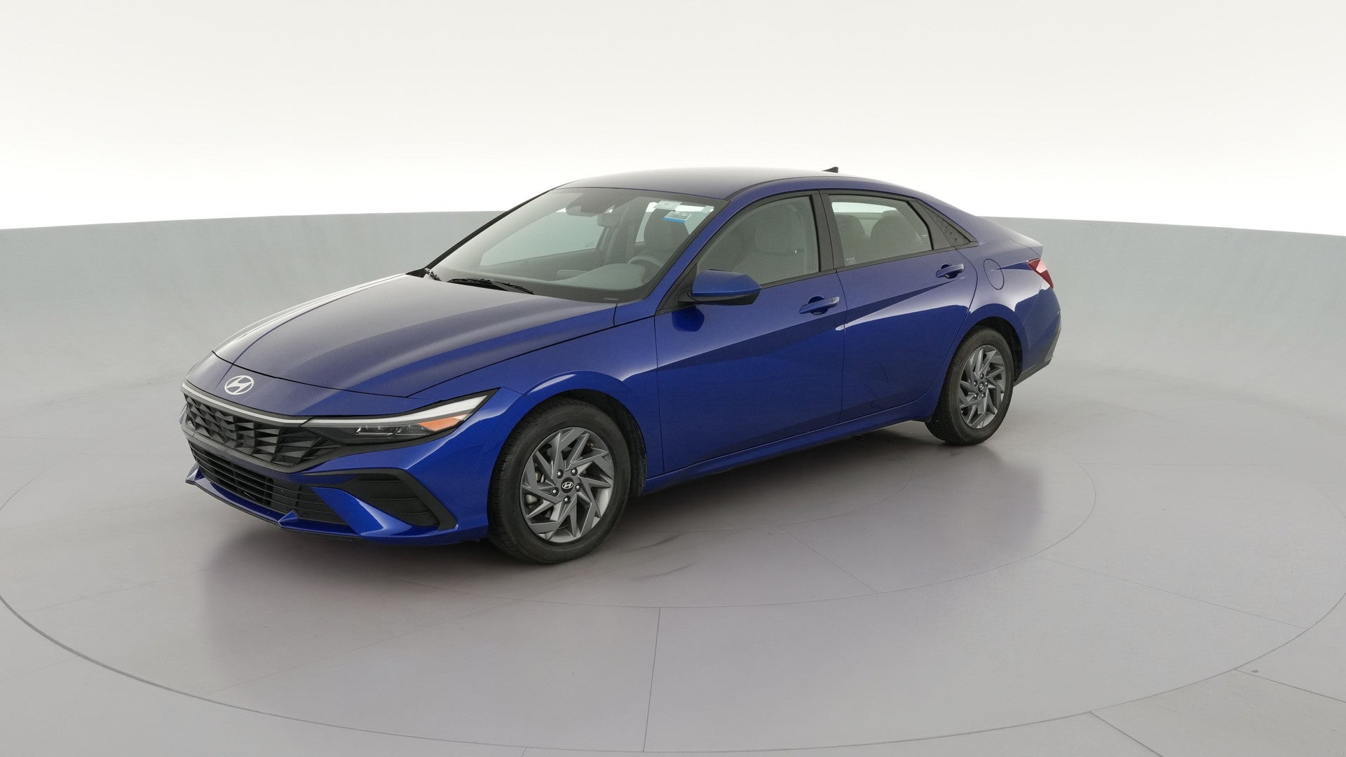 2024 Hyundai Elantra vehicle photo