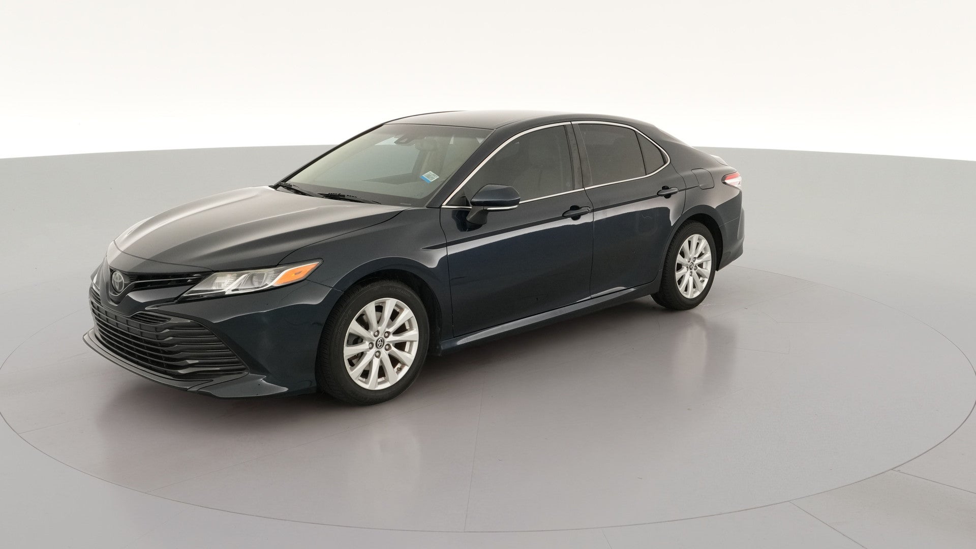 2018 Toyota Camry vehicle photo