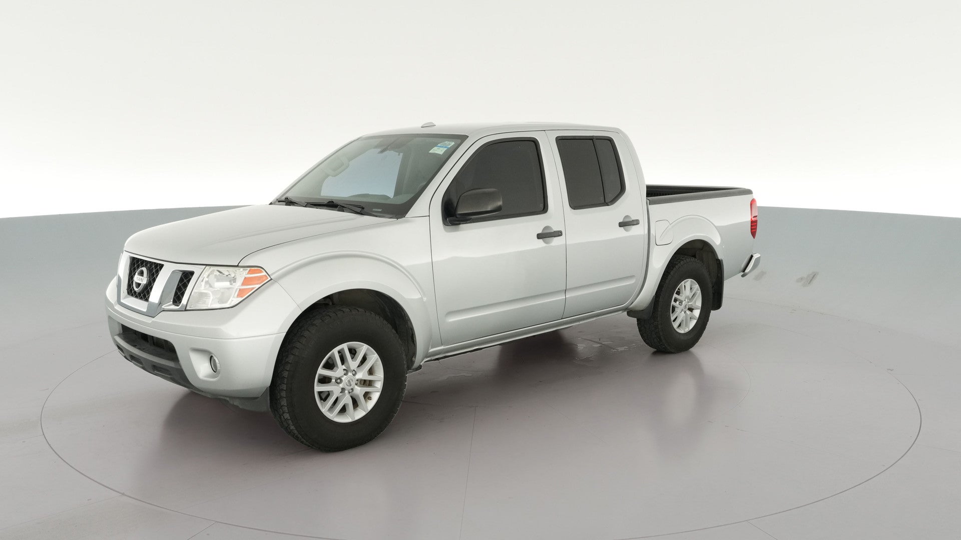 2018 Nissan Frontier Crew Cab vehicle photo