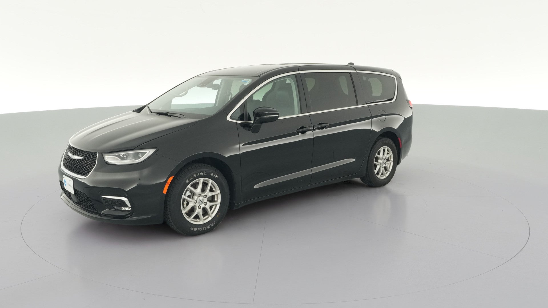 2024 Chrysler Pacifica vehicle photo