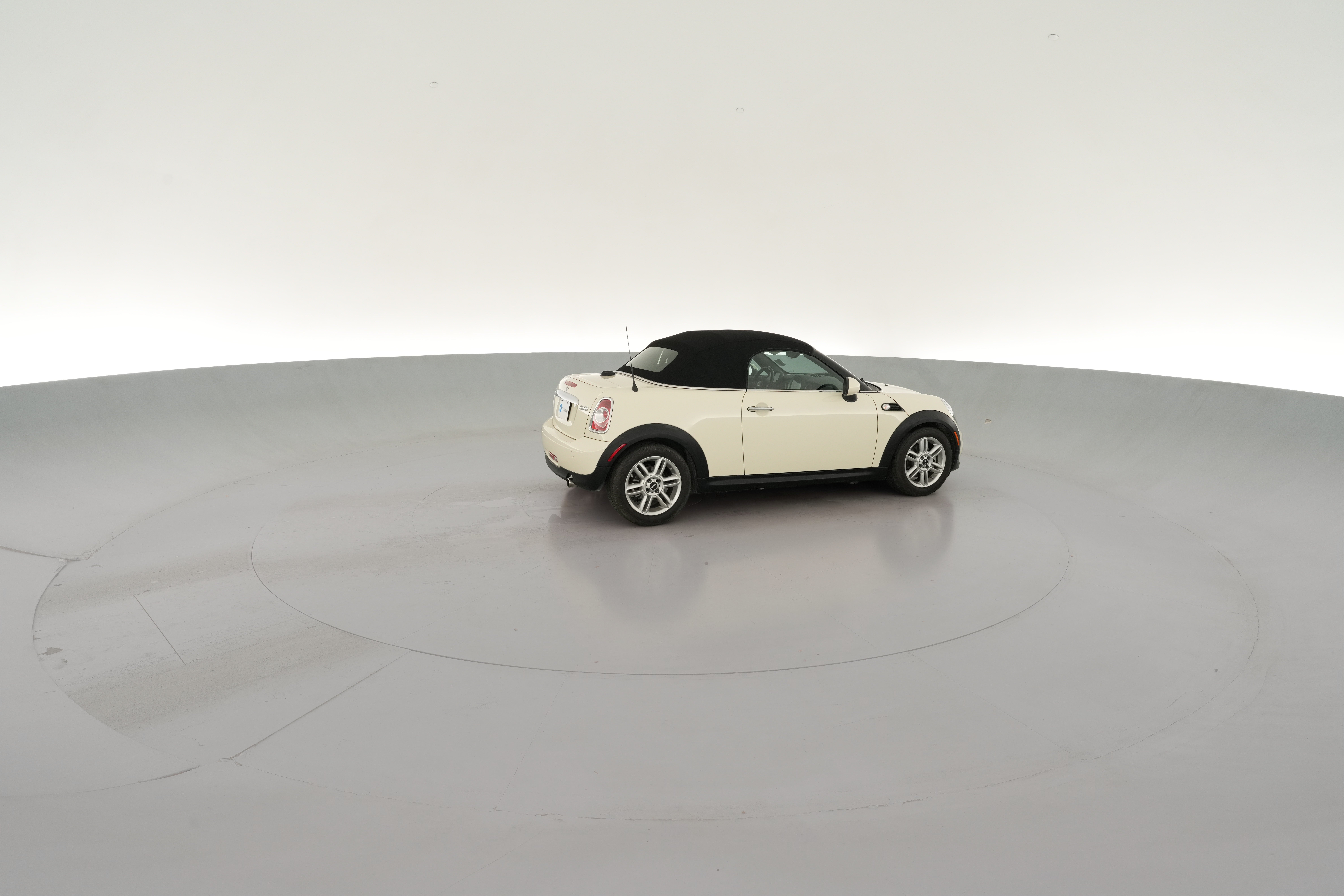 2015 MINI Cooper Base - Photo 24