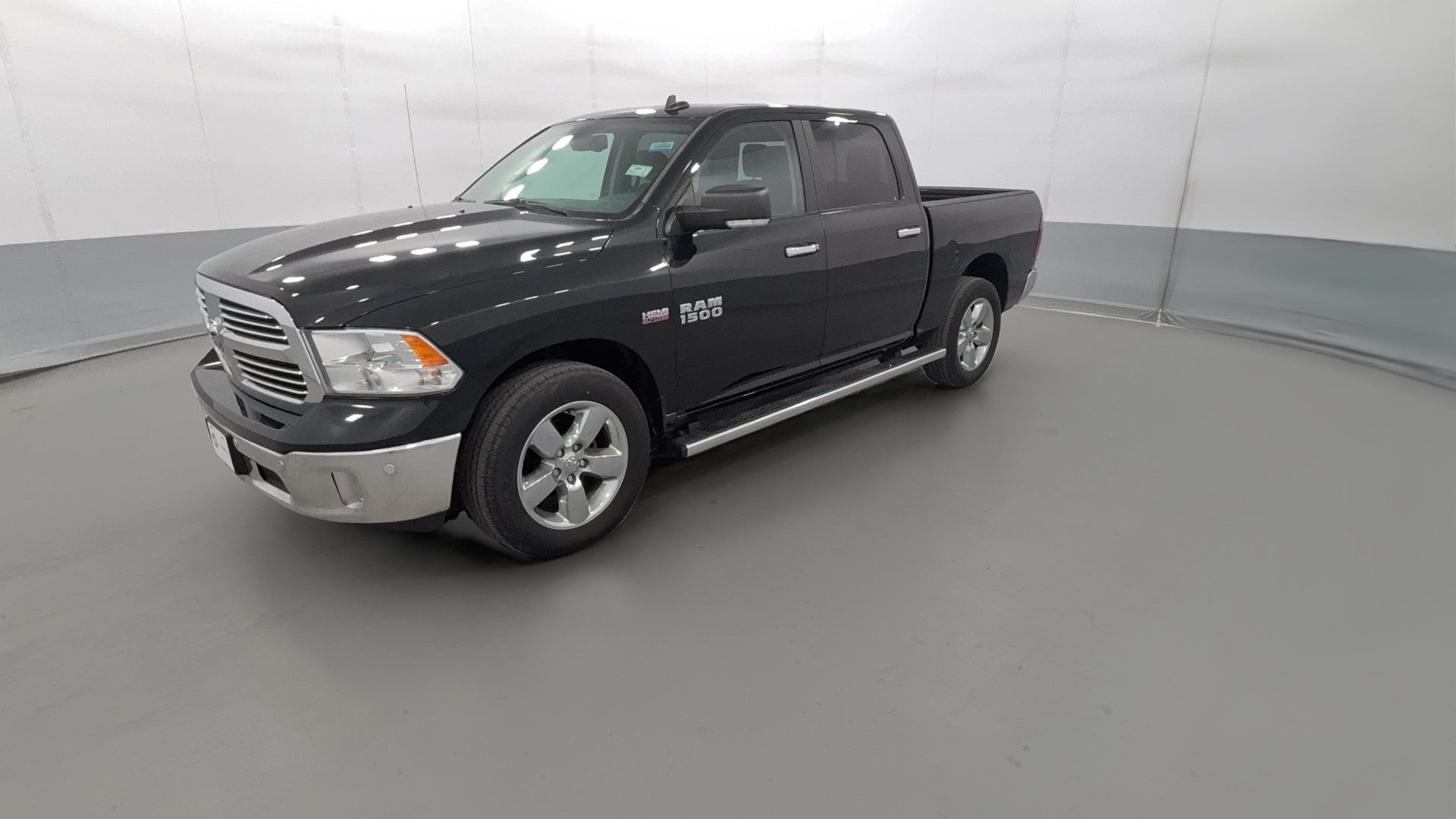 2017 Ram 1500 Crew Cab vehicle photo