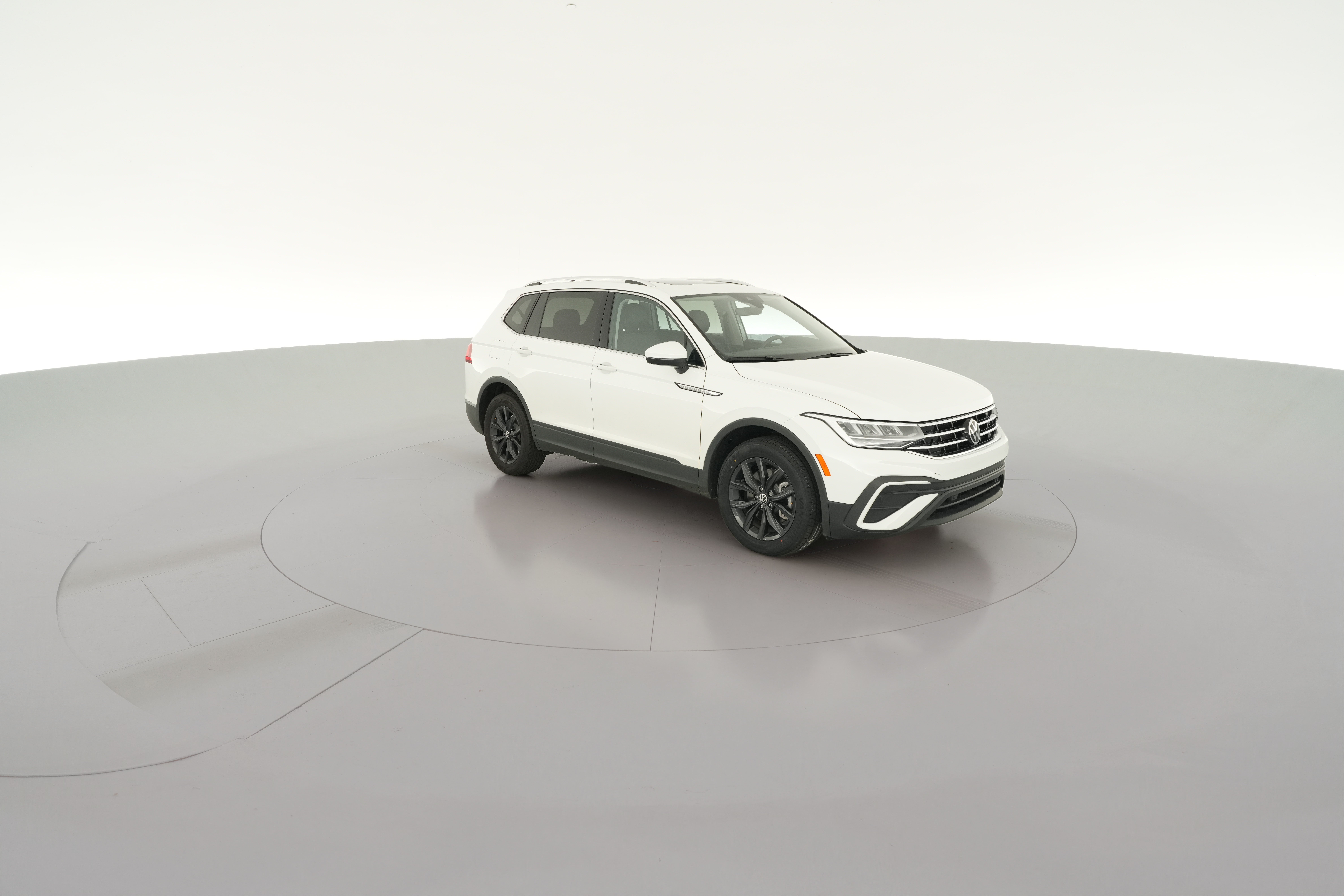 2024 Volkswagen Tiguan SE - Photo 34