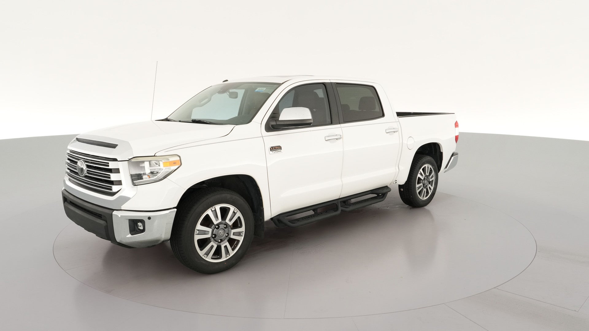 2018 Toyota Tundra CrewMax vehicle photo