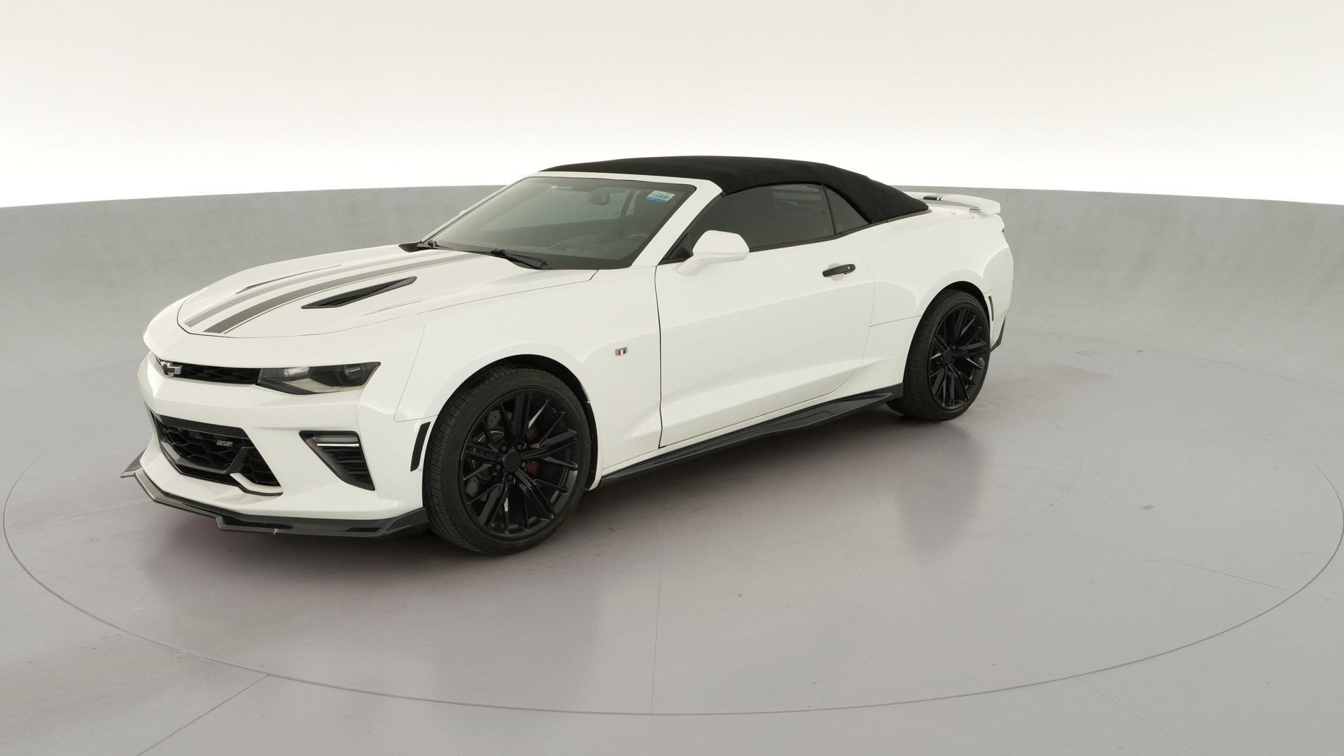 2017 Chevrolet Camaro vehicle photo