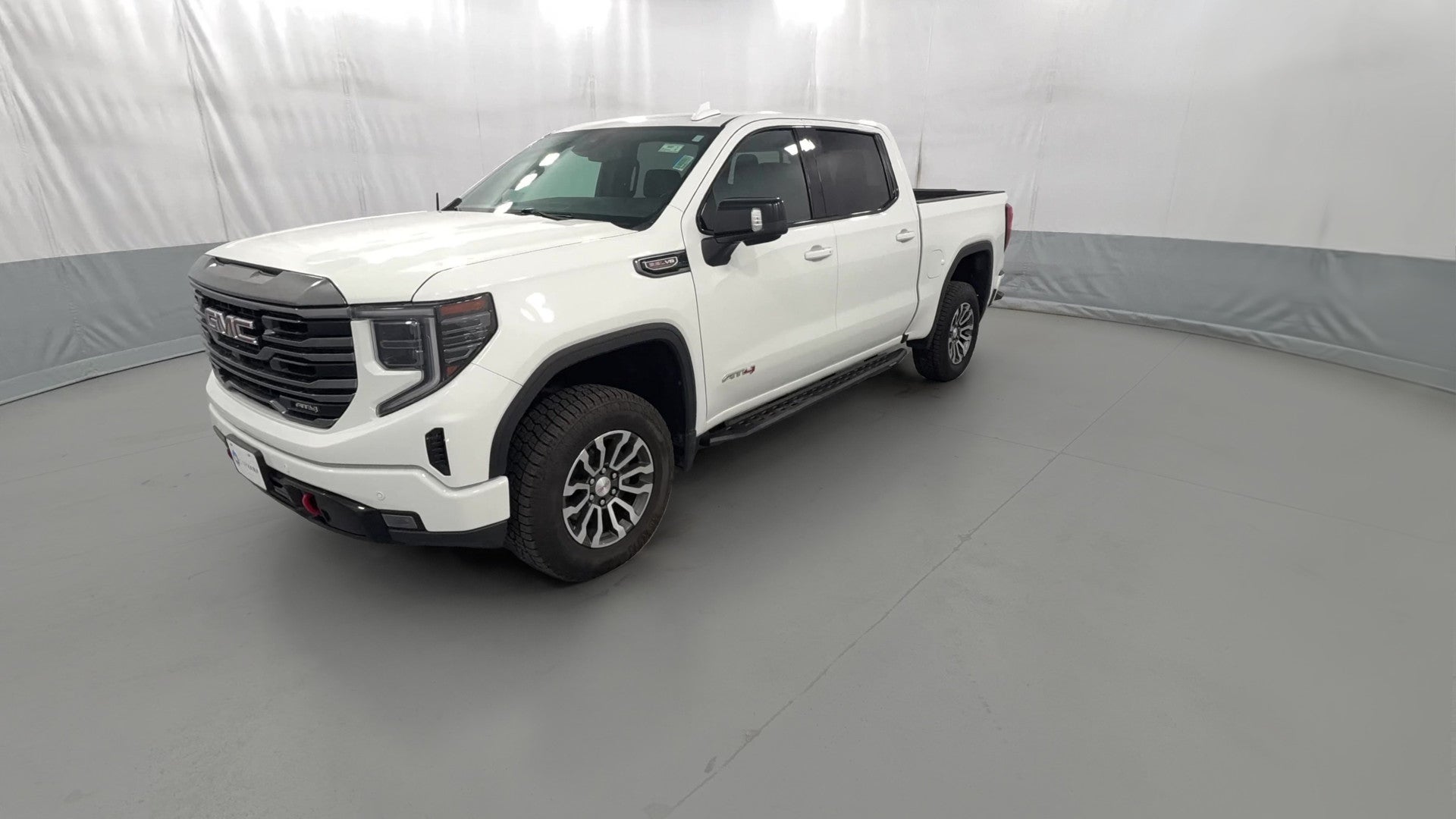 2023 GMC Sierra 1500 Crew Cab vehicle photo